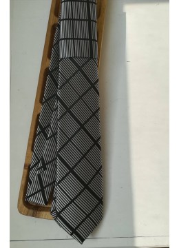 Мъжка копринена вратовръзка by Polovito в сиво и черно