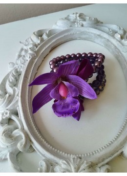 Сватбена гривна - корсаж с орхидеи и Swarovski кристали за Кума и шаферка Purple Passion