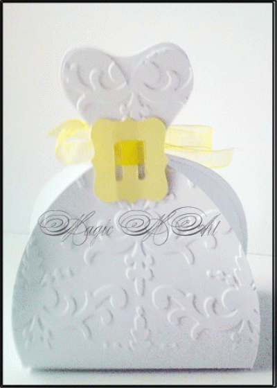 Кутийка за сватбено подаръче модел Bride Pattern fashion бяло и жълто