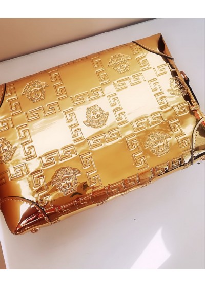 Луксозна официална дамска чанта в златно модел Gorgon Gold