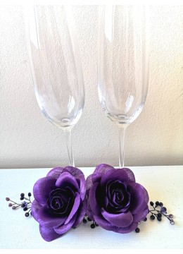 Сватбени чаши за шампанско в тъмно лилаво модел Amethyst Rose by Rosie Concept