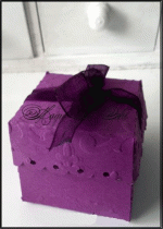 Кутийка за сватбено подаръче модел Arch pattern тъмно лилаво