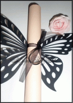 Покана за абитуриентски бал тип Папирус Пеперуда модел Art Deco черно и праскова